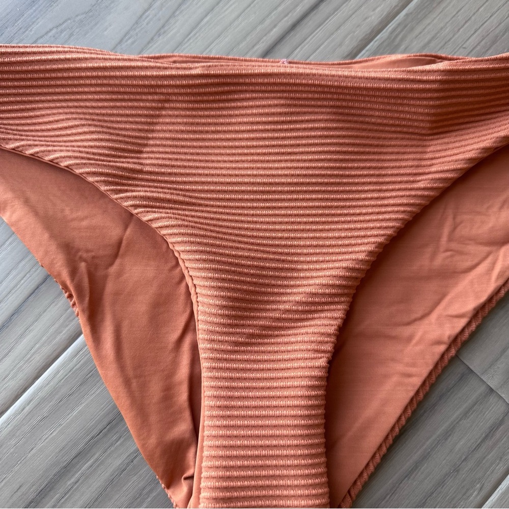 Lspace Sandy Ribbed Bikini Bottom Classic - Picture 2 of 3